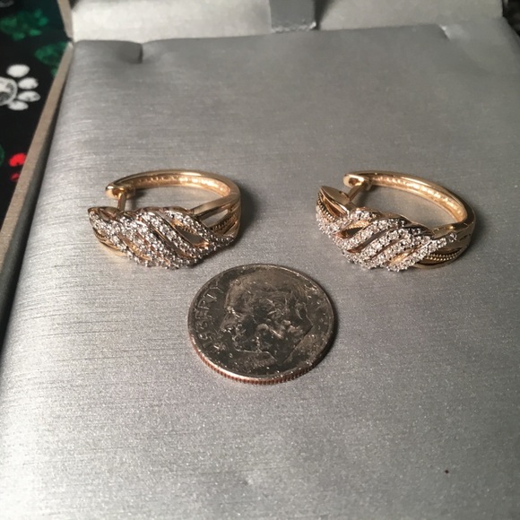 Stunning 10kt YG With 97 Diamonds😱 - Picture 7 of 7